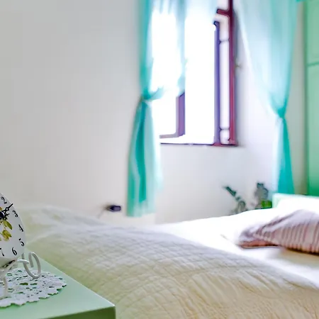 Uz Apartment Vis